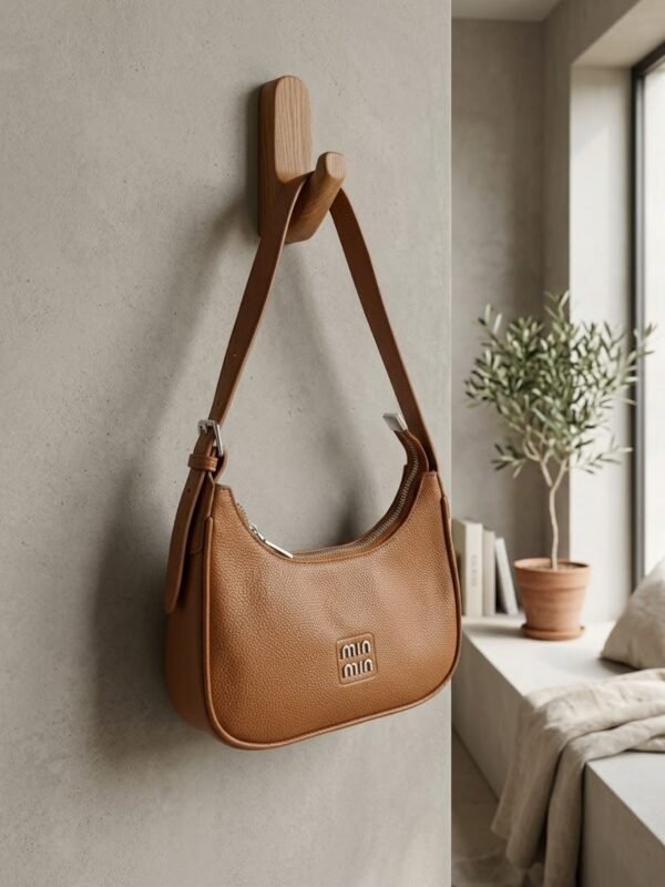 Chic Leather Shoulder Bag